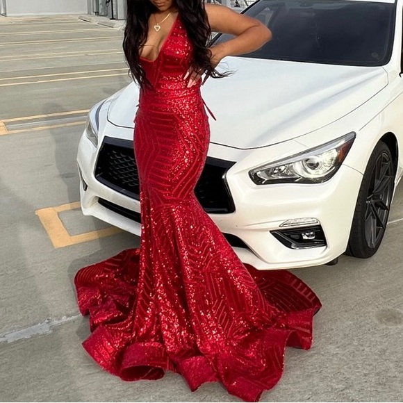 Prom Dress for Sale !!! Only worn for 2 hours and in Great condition - Picture 3 of 3